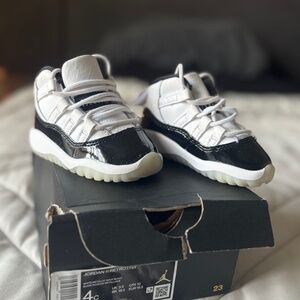 Air Jordan Retro 11